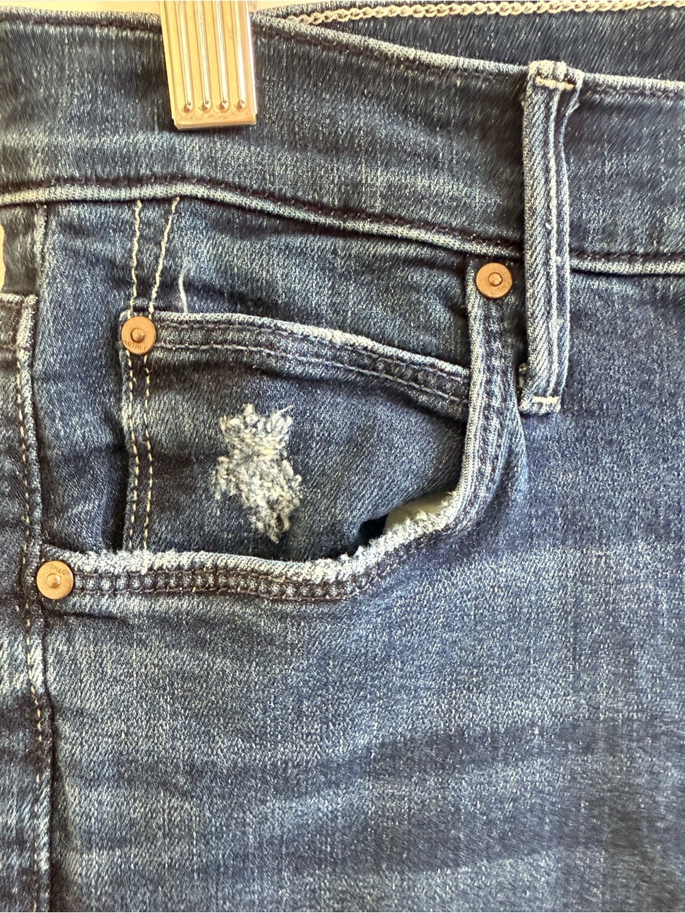 MOTHER The Dazzler Hover Jeans Invitation Only Size 26 Distressed Dark Blue - Picture 5 of 16